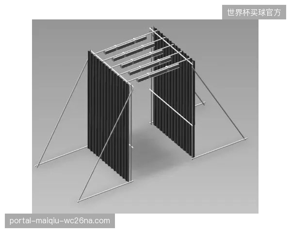 SoFi体育场通过采用OmniDeck草坪保护系统，实现了在8小时内覆盖整个比赛场地，确保了赛事和大型活动间的快速转换